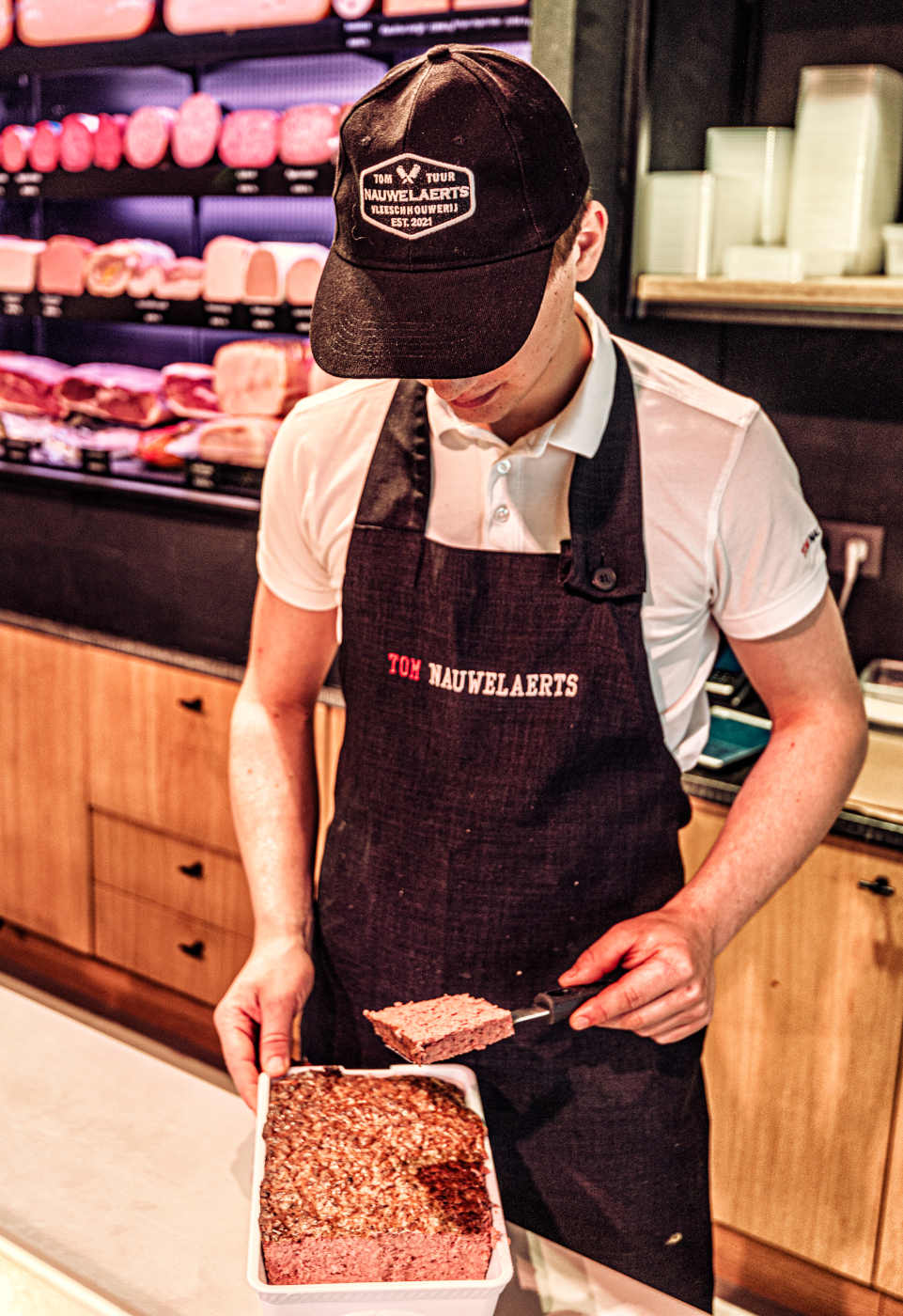 demarktslager-heist-op-den-berg-Tom-Nauwelaerts_staand-6 De marktslager Heist-op-den-Berg